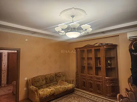 Kirayə verilir 2 otaqlı mənzil 90 m²