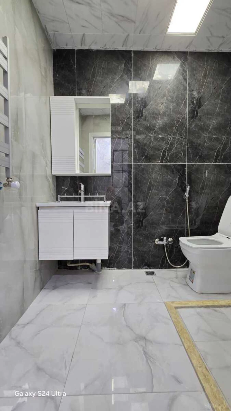 Satılır 2 otaqlı mənzil 56 m²