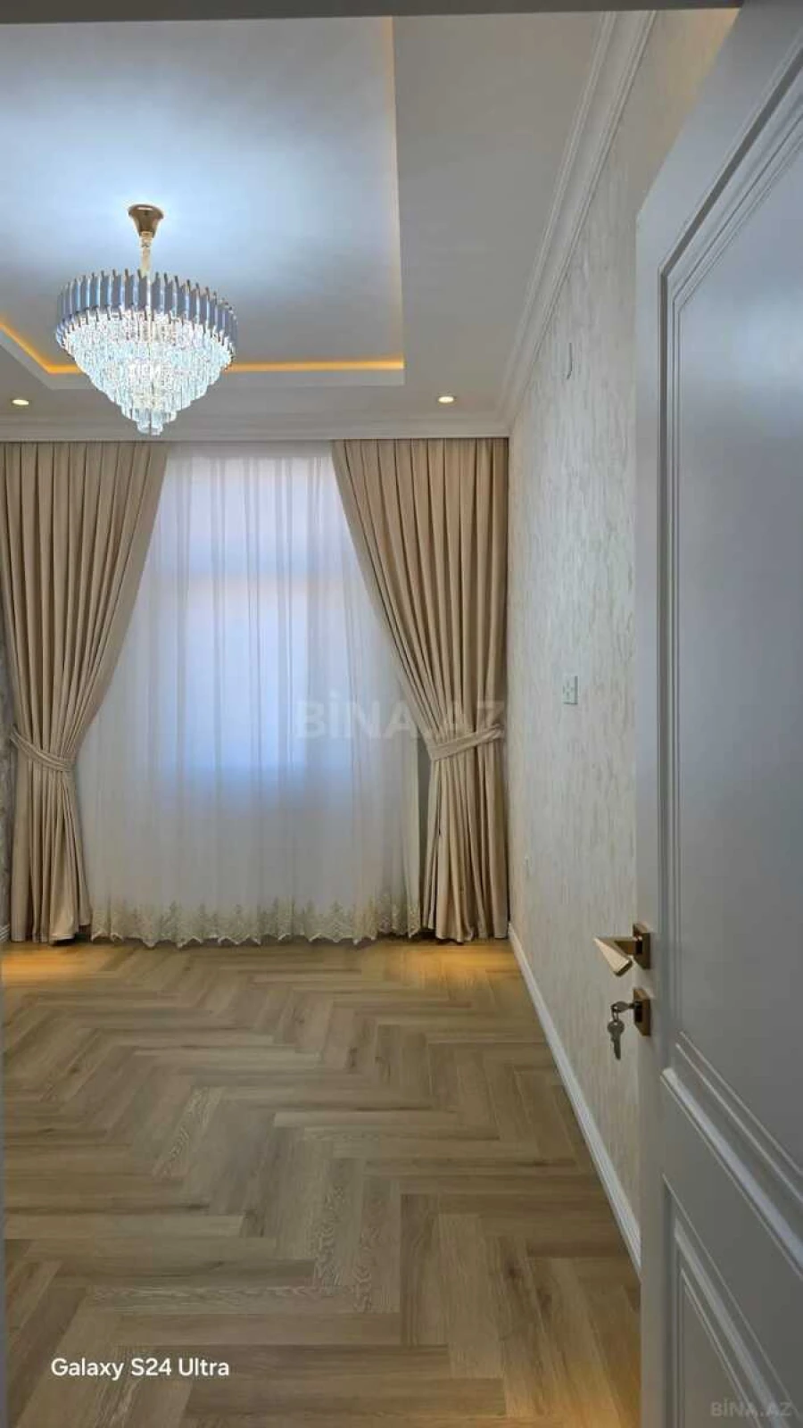 Satılır 2 otaqlı mənzil 56 m²