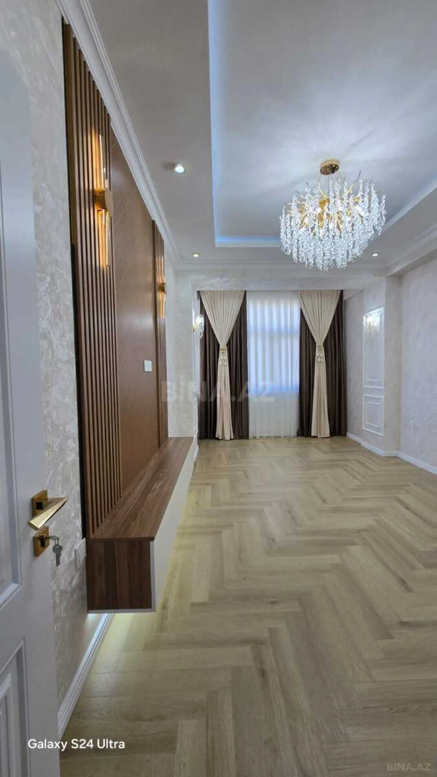 Satılır 2 otaqlı mənzil 56 m²