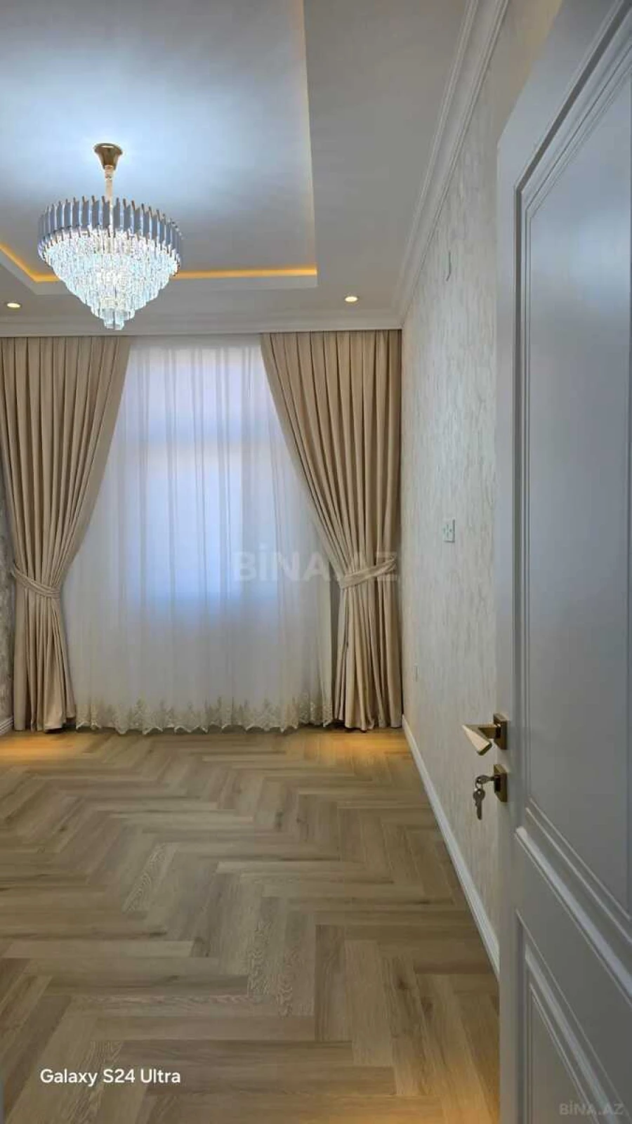 Satılır 2 otaqlı mənzil 56 m²