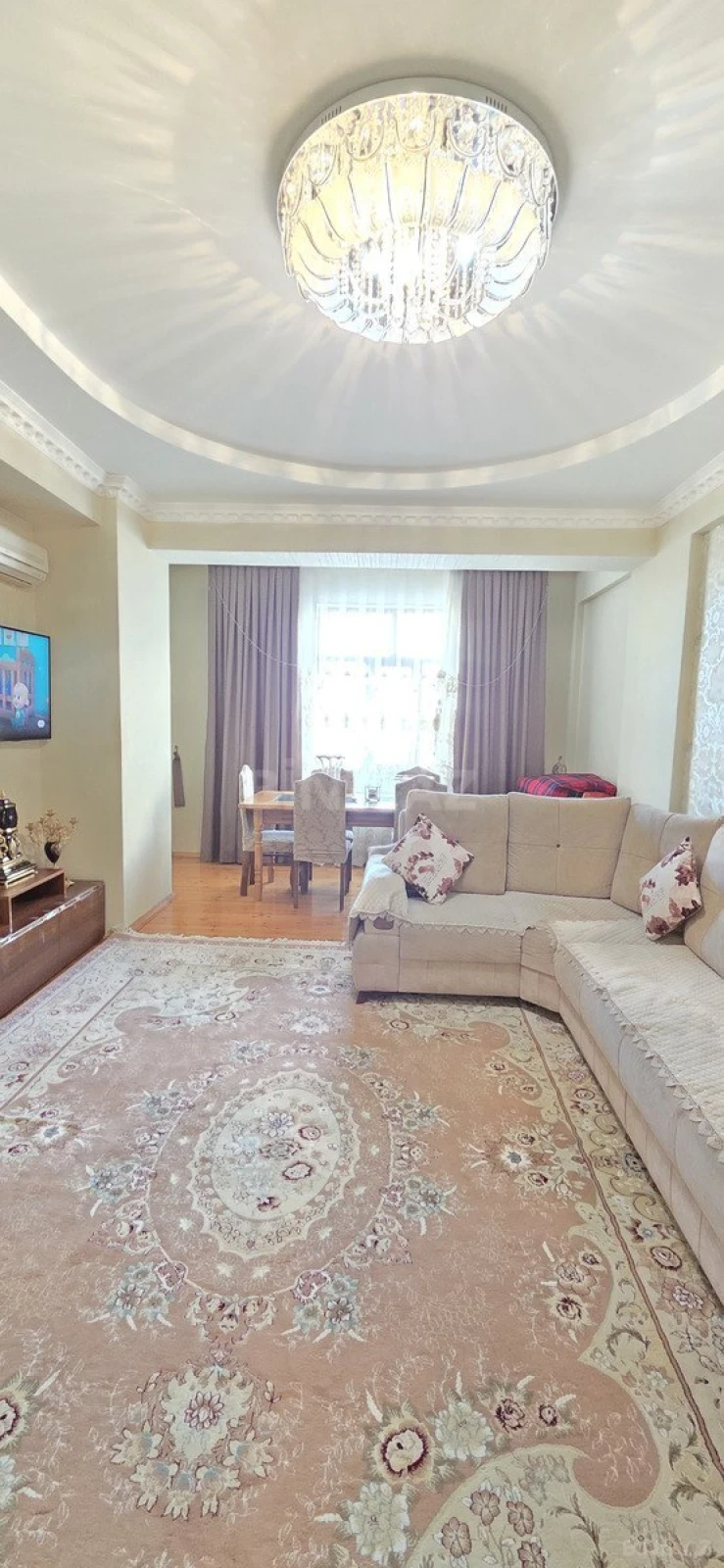 Satılır 3 otaqlı mənzil 126 m²