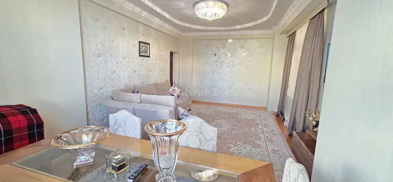 Satılır 3 otaqlı mənzil 126 m²