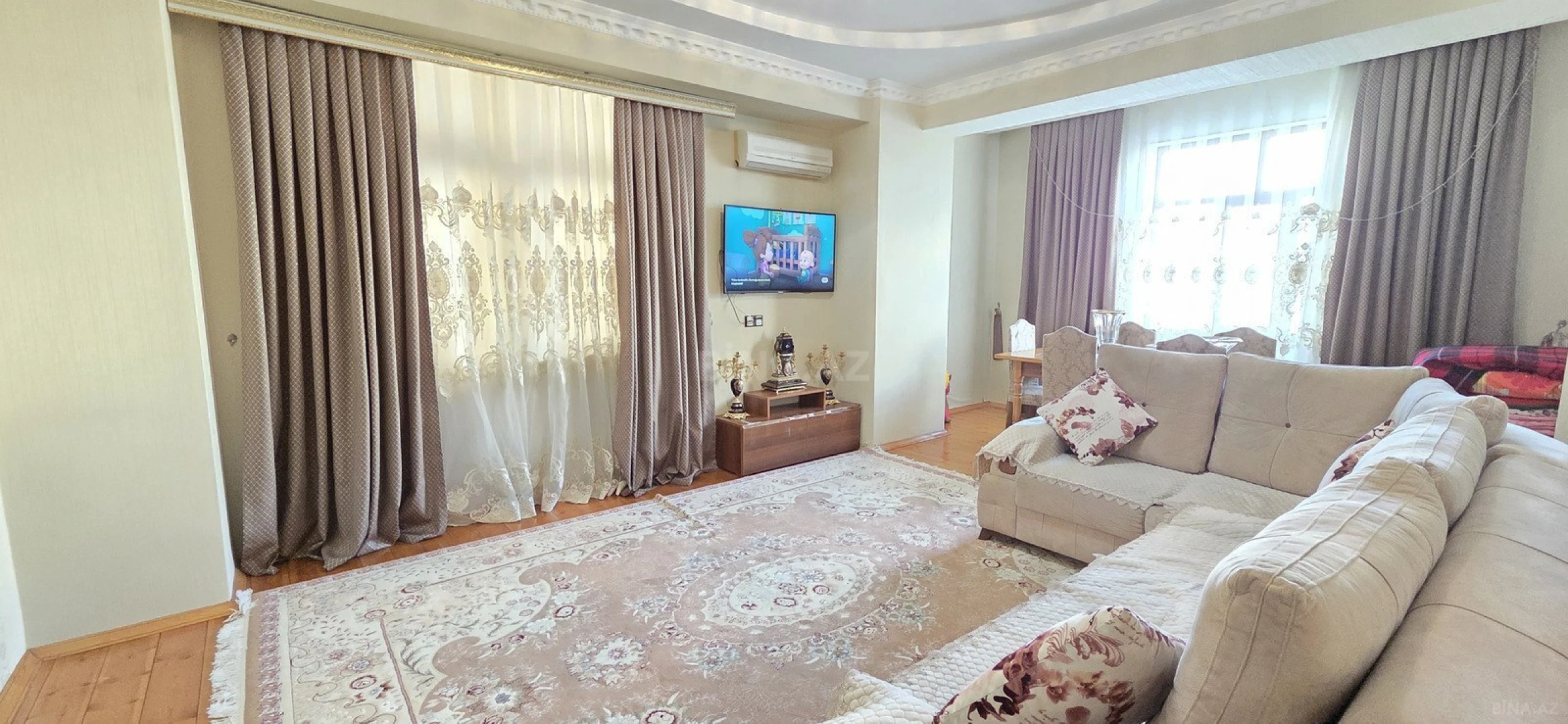 Satılır 3 otaqlı mənzil 126 m²