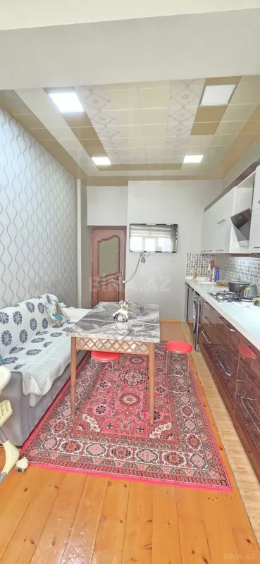 Satılır 3 otaqlı mənzil 126 m²