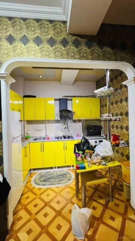 Kirayə verilir 2 otaqlı mənzil 70 m²