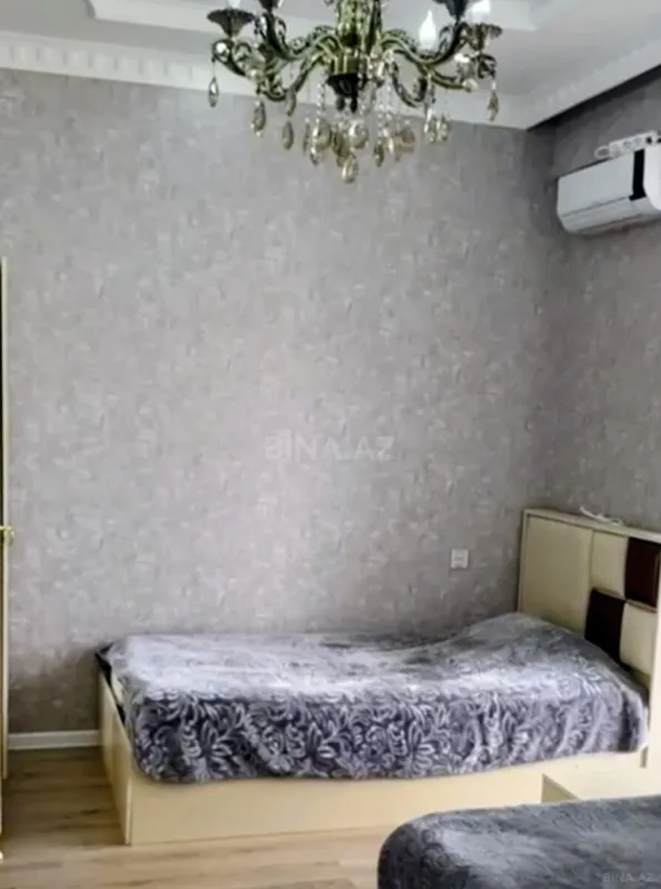 Satılır 4 otaqlı mənzil 147 m²