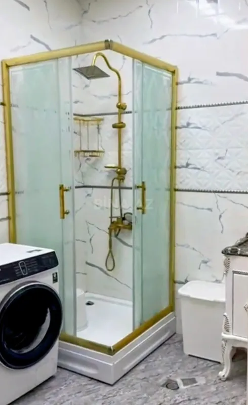 Satılır 4 otaqlı mənzil 147 m²
