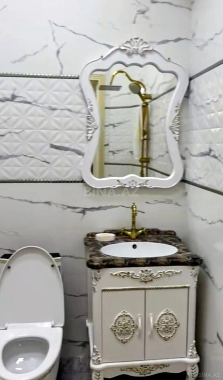 Satılır 4 otaqlı mənzil 147 m²