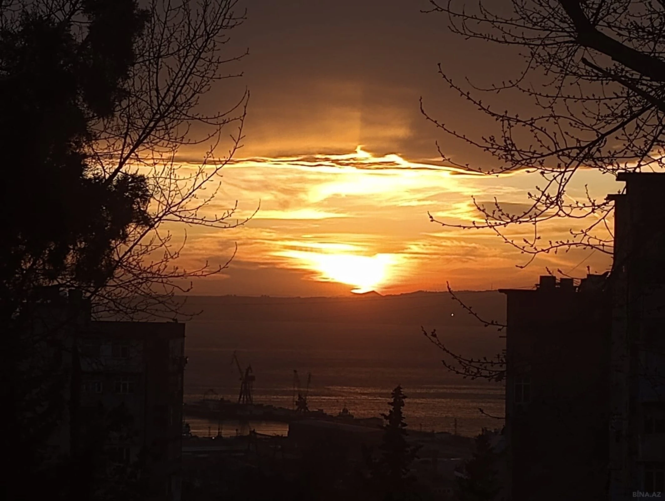 Satılır 3 otaqlı mənzil 75 m²