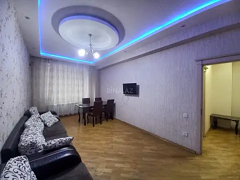 Kirayə verilir 2 otaqlı mənzil 90 m²
