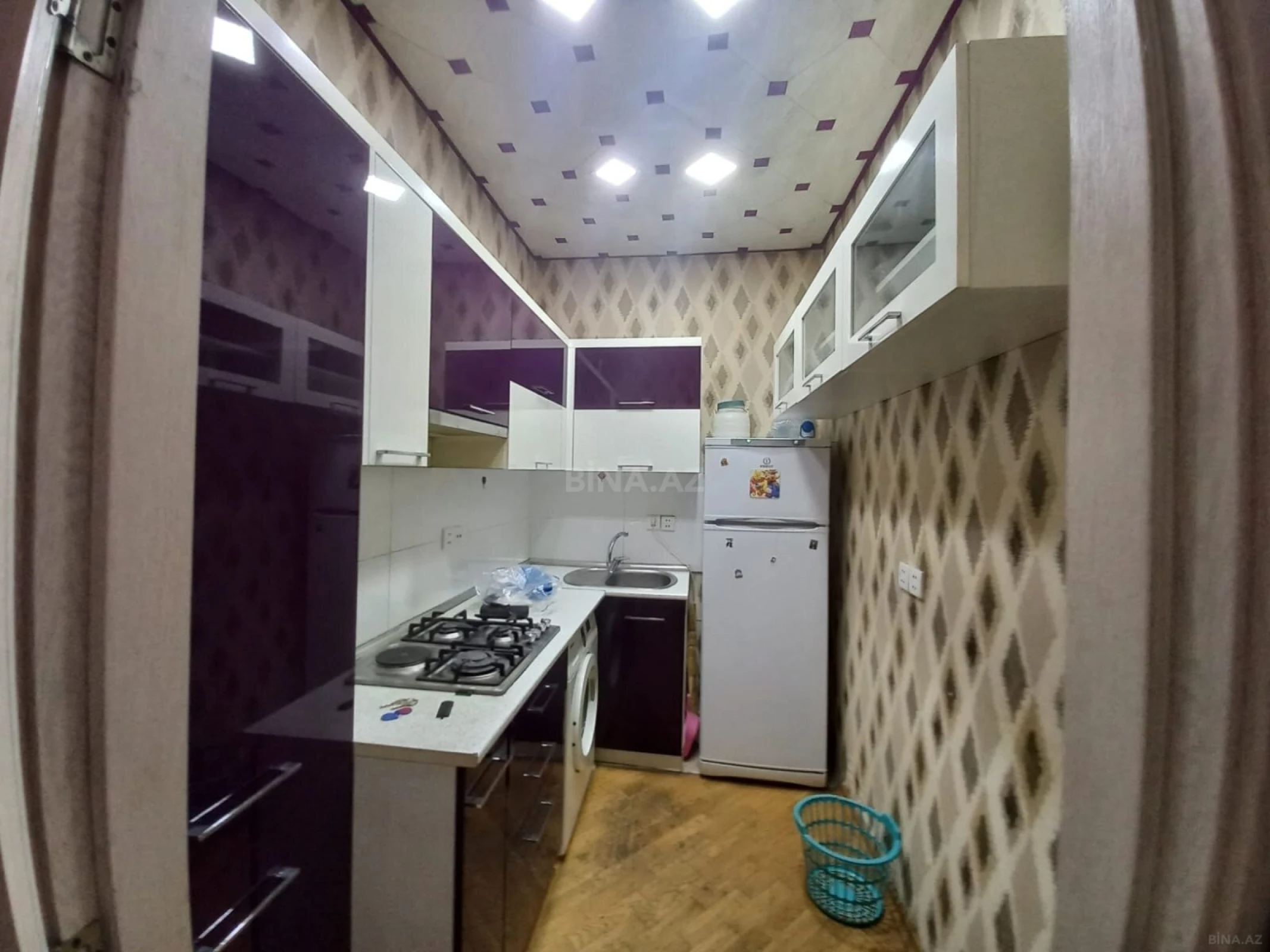 Kirayə verilir 2 otaqlı mənzil 90 m²