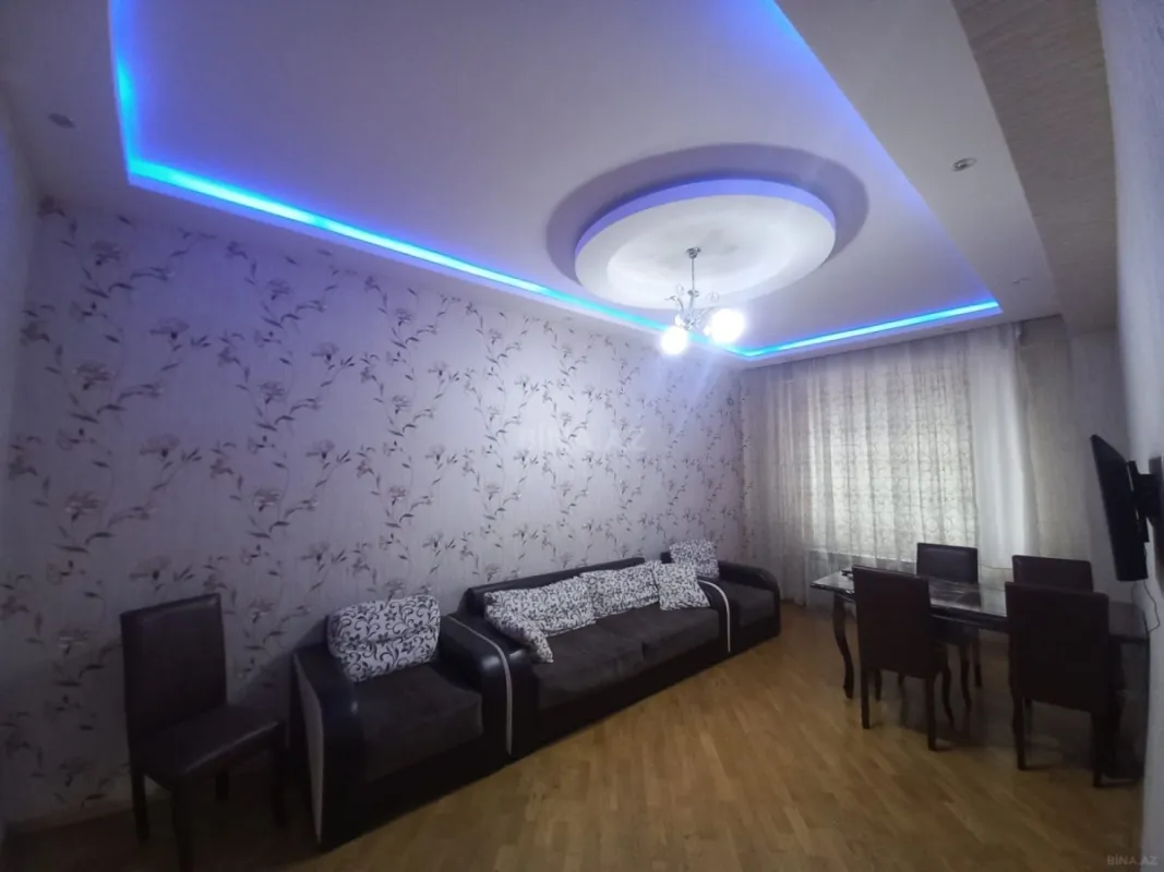 Kirayə verilir 2 otaqlı mənzil 90 m²