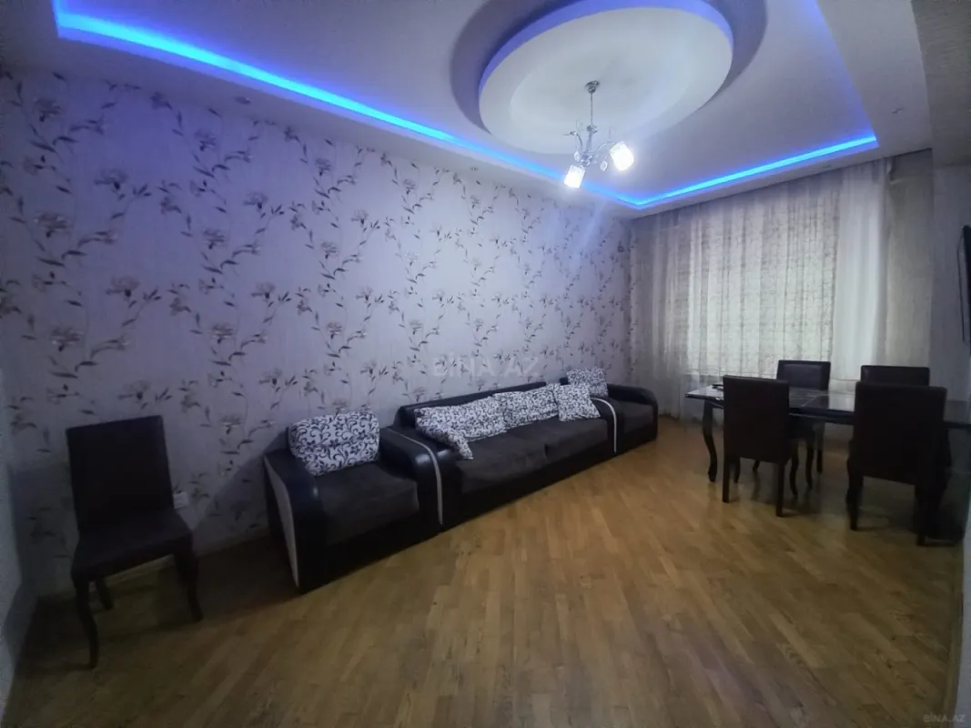 Kirayə verilir 2 otaqlı mənzil 90 m²