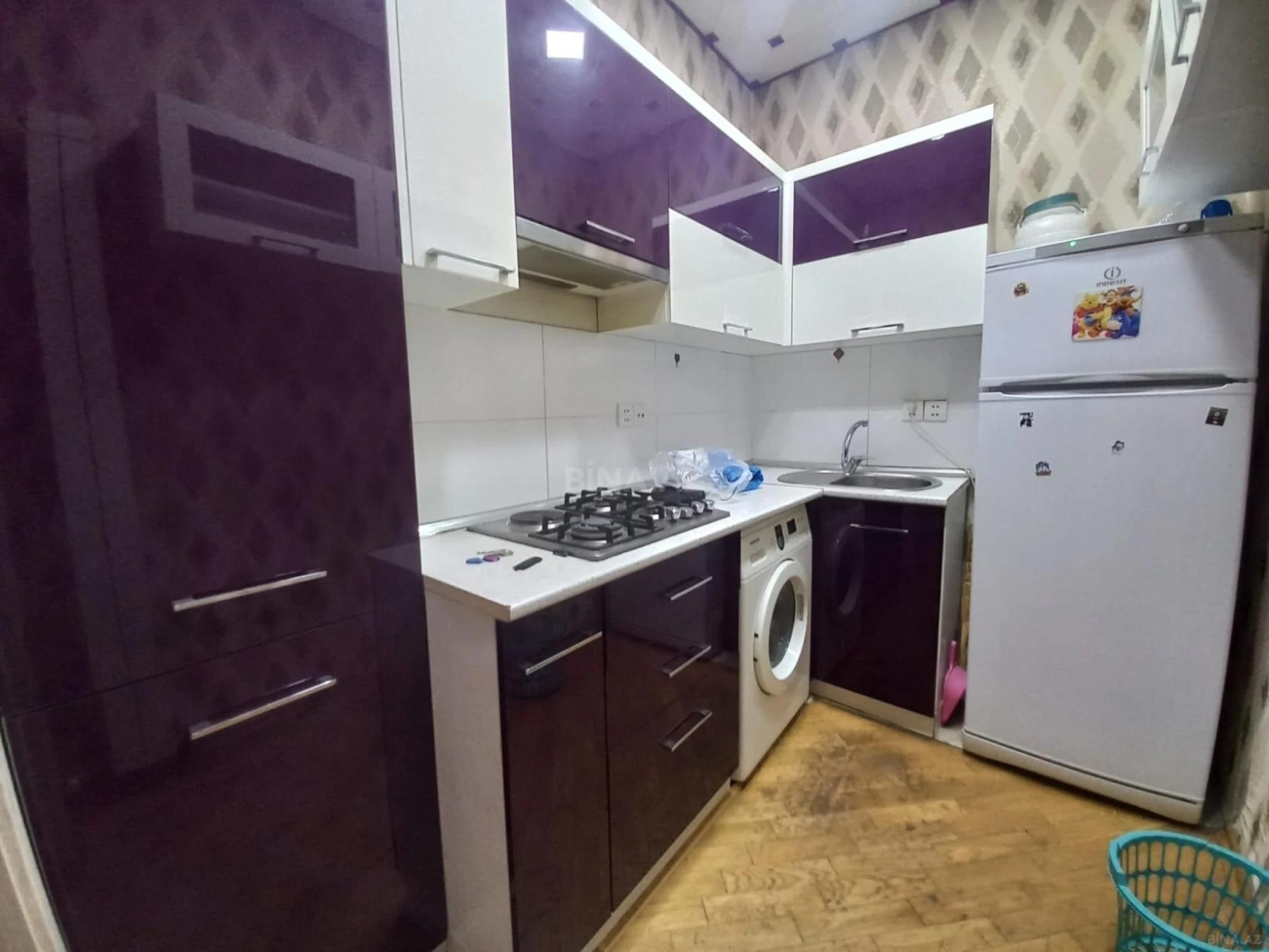 Kirayə verilir 2 otaqlı mənzil 90 m²
