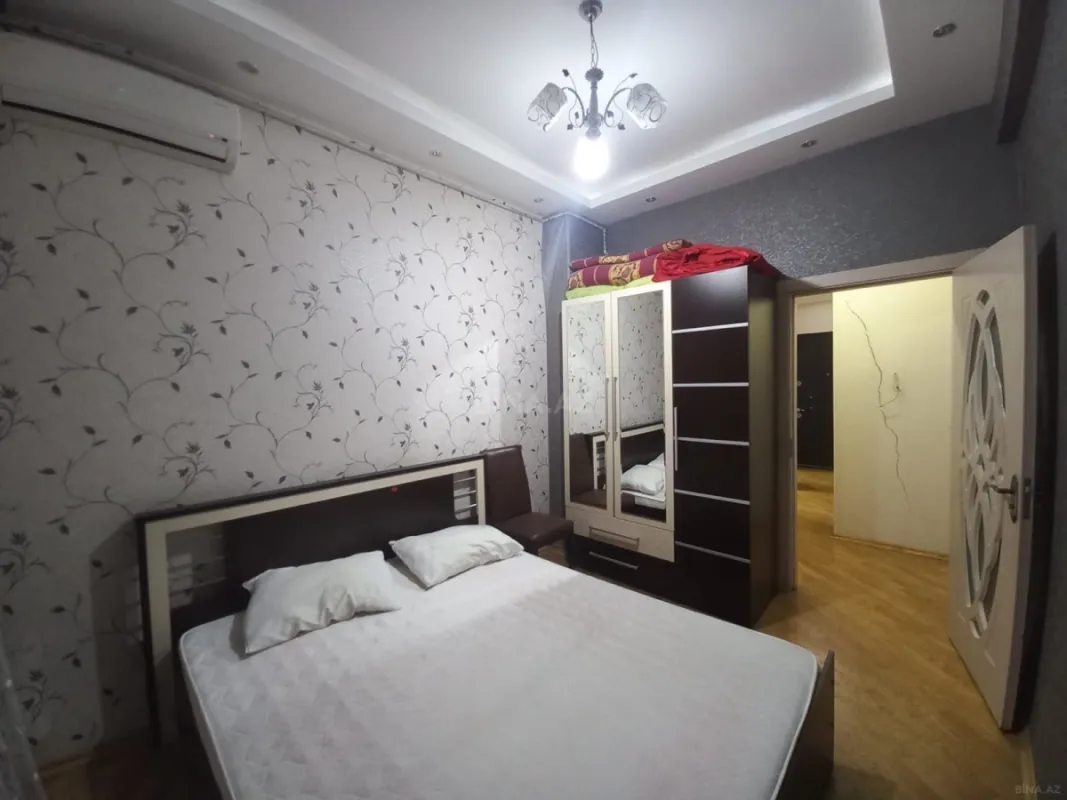 Kirayə verilir 2 otaqlı mənzil 90 m²