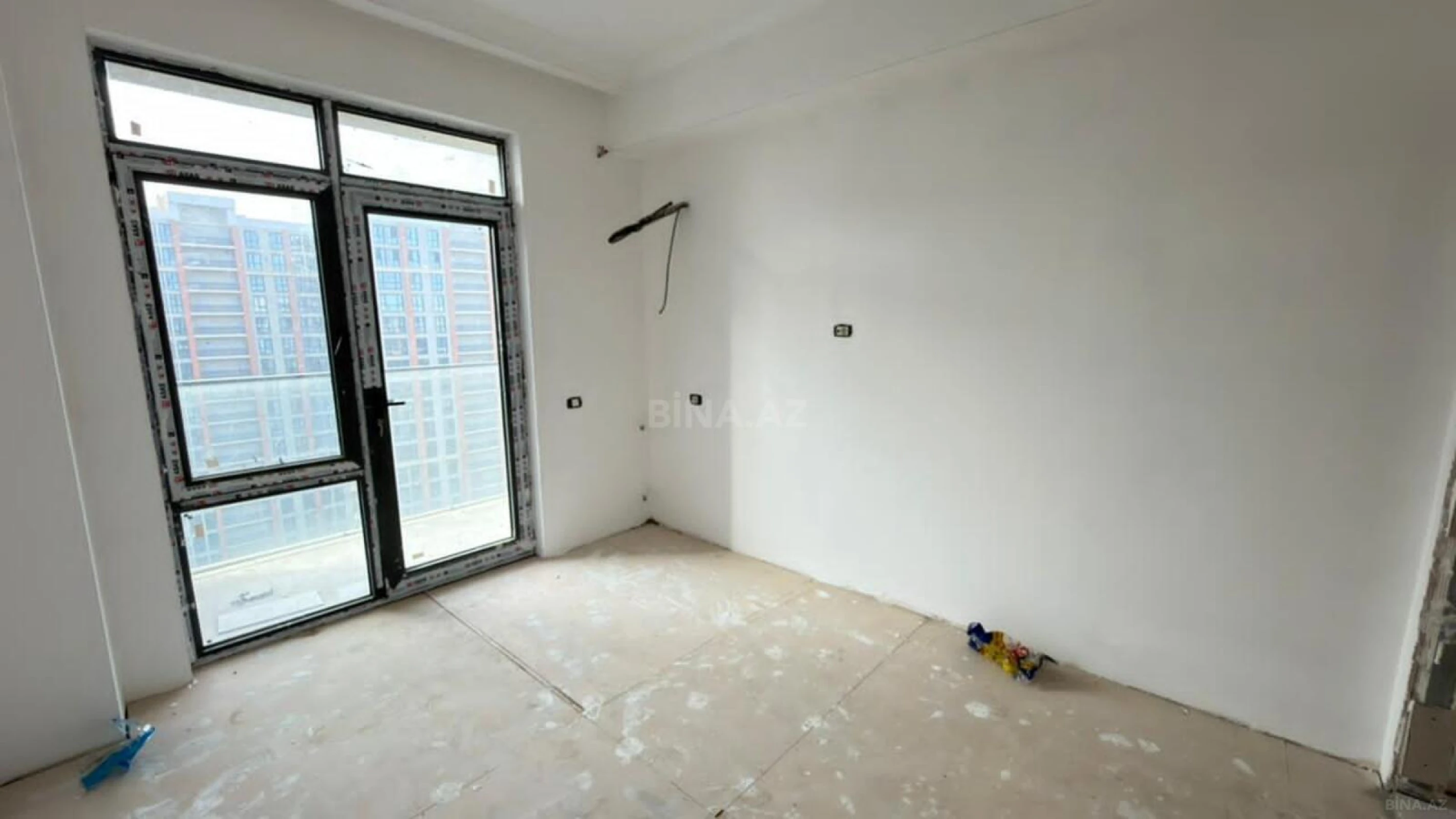 Satılır 2 otaqlı mənzil 42.4 m²