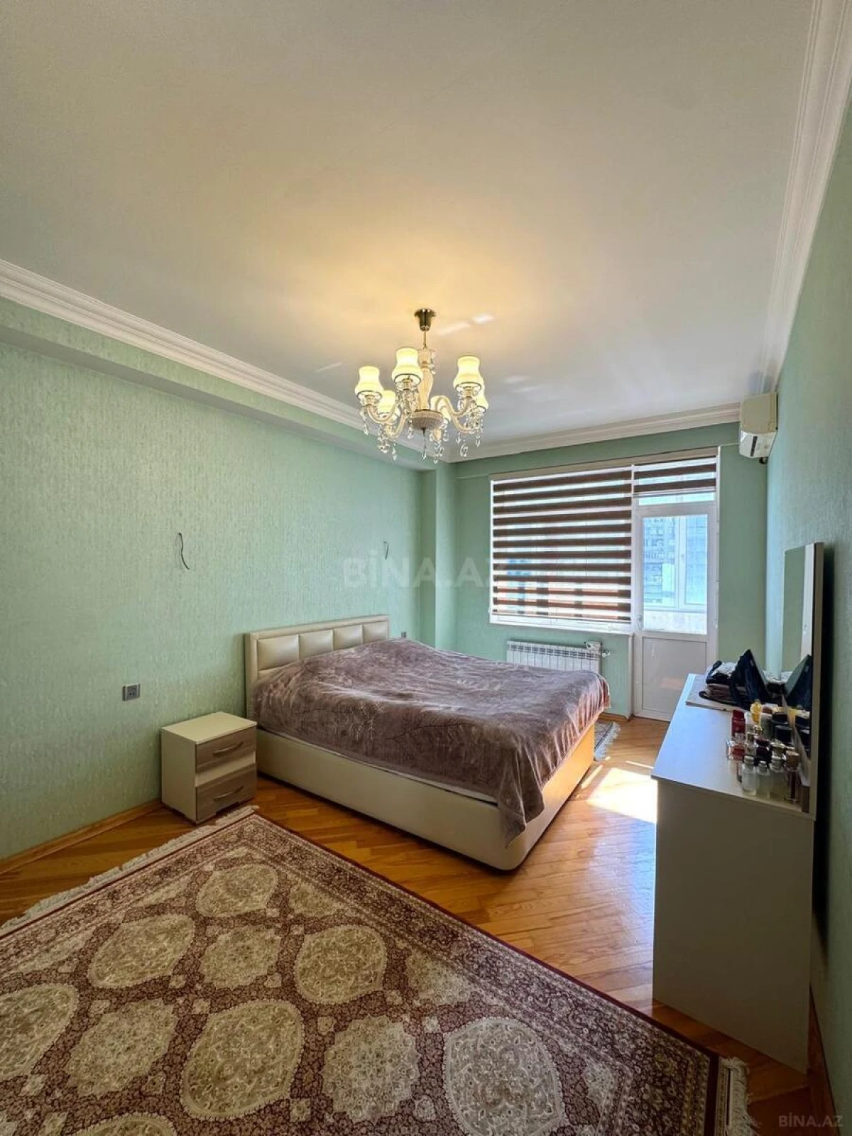 Satılır 3 otaqlı mənzil 120 m²