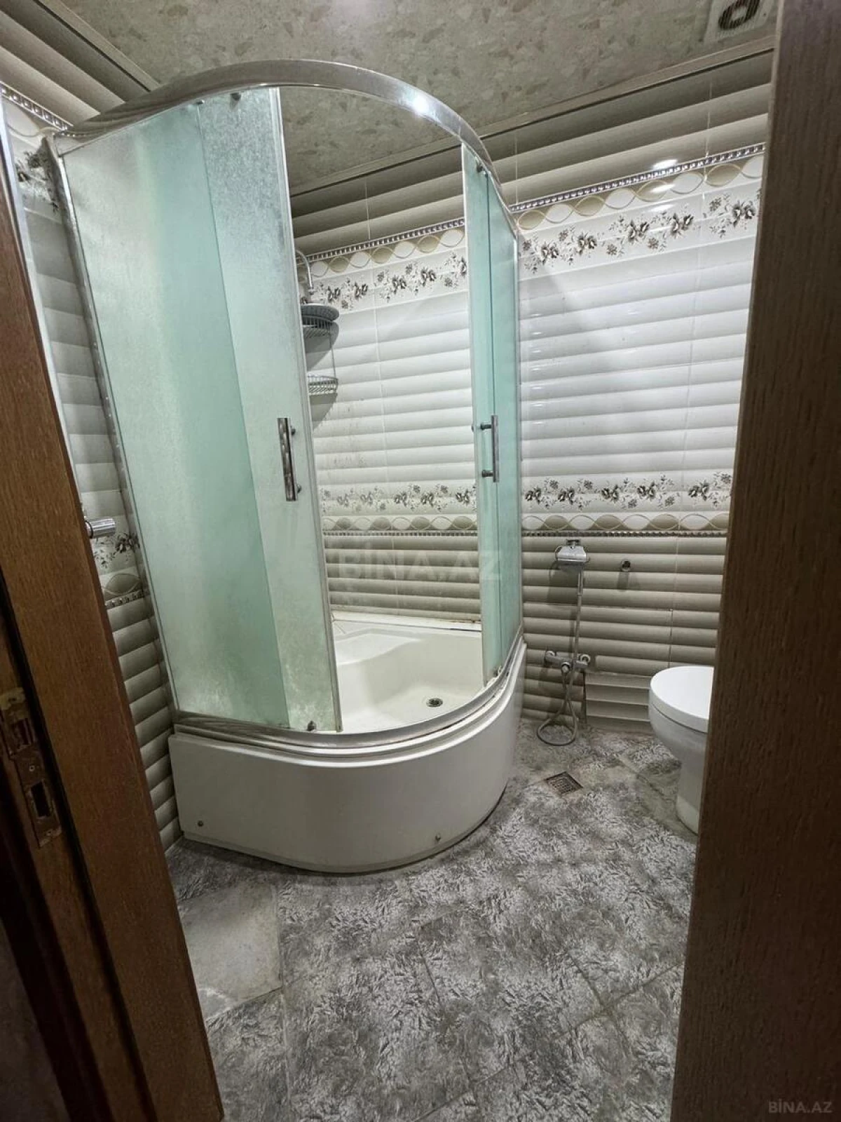 Satılır 3 otaqlı mənzil 125 m²