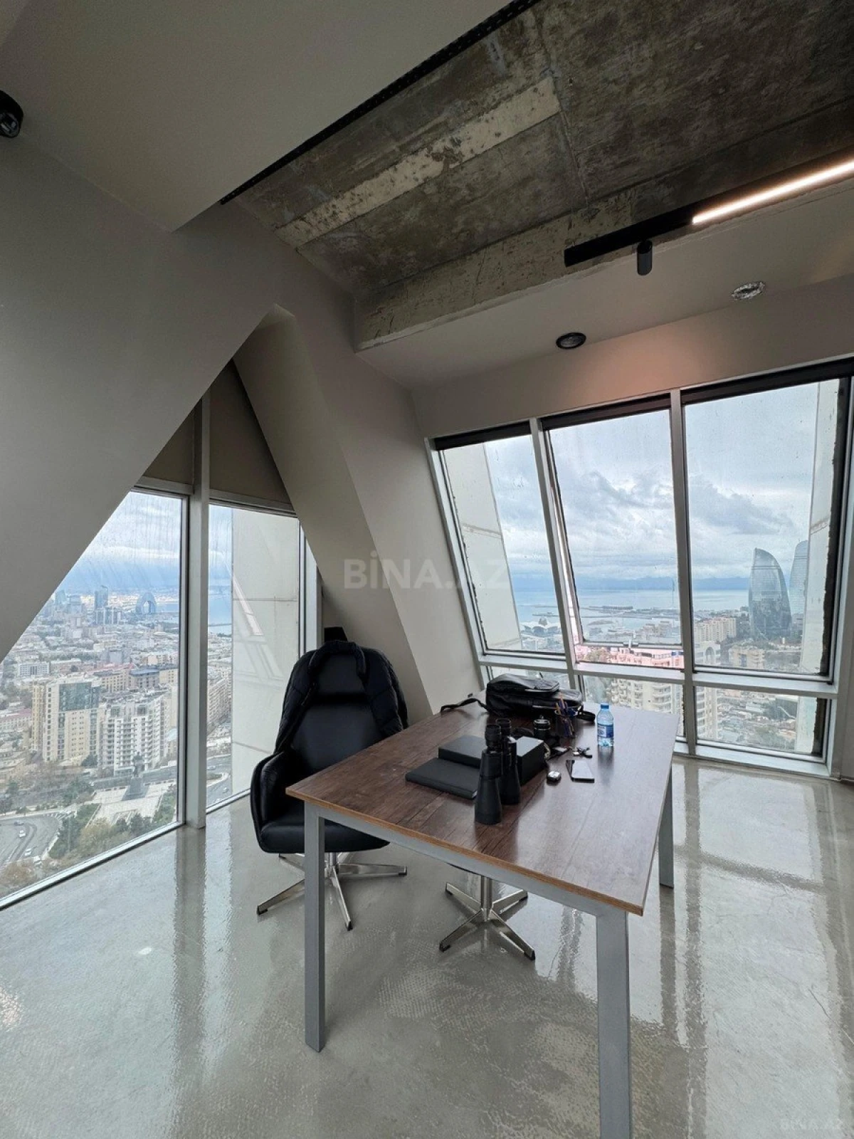 Kirayə verilir 1 otaqlı ofis 15 m²