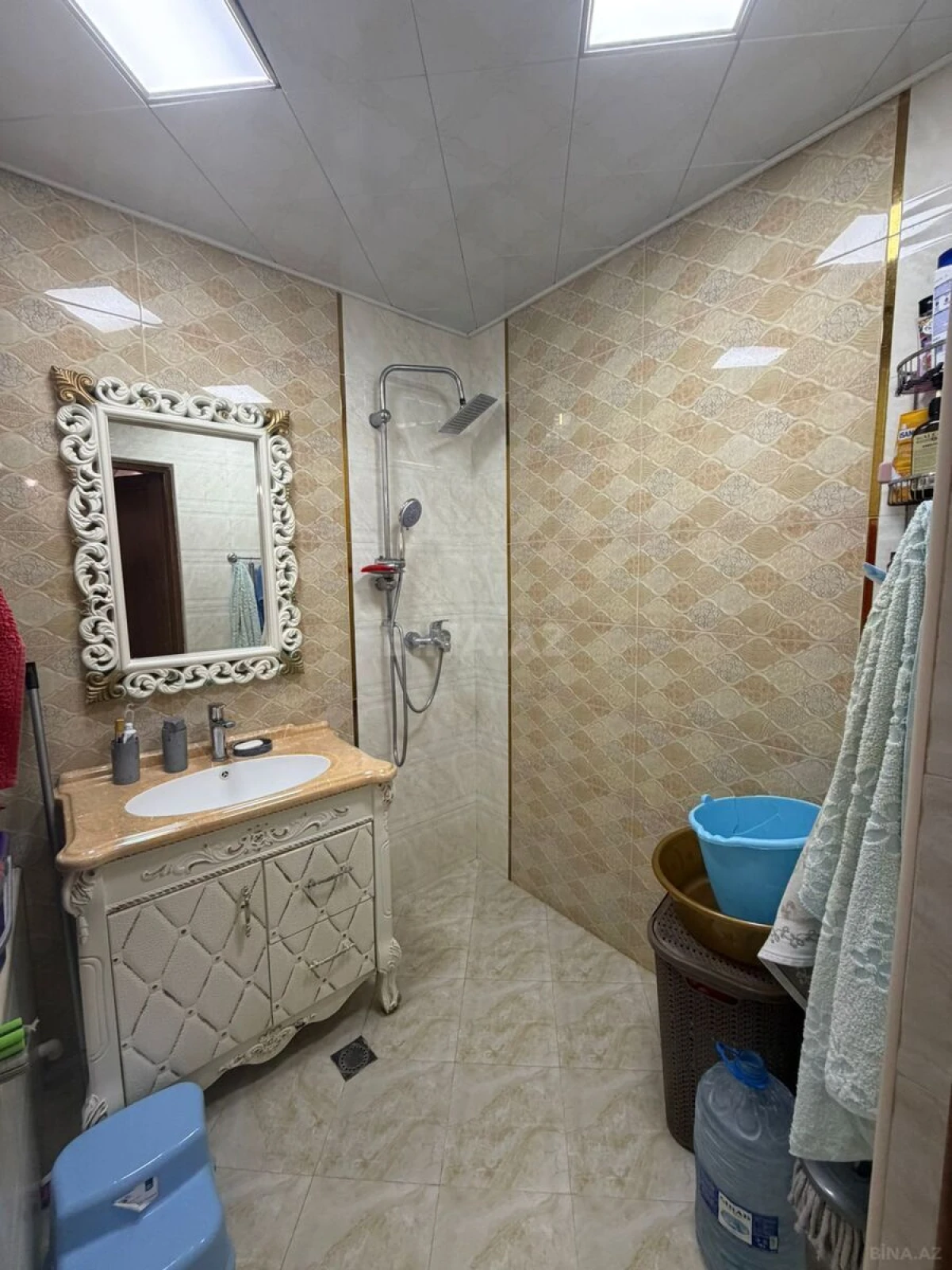 Satılır 4 otaqlı mənzil 90 m²