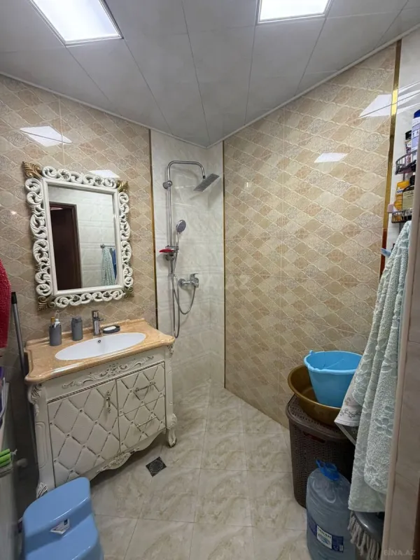 Satılır 4 otaqlı mənzil 90 m²