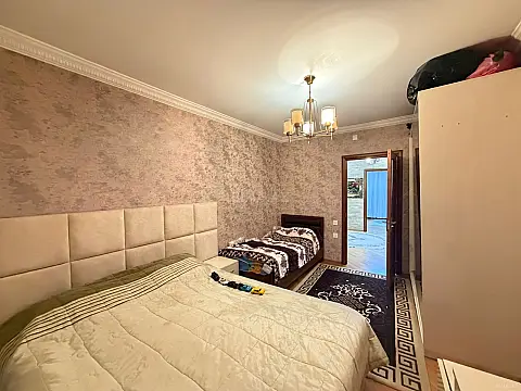 Satılır 4 otaqlı mənzil 90 m²