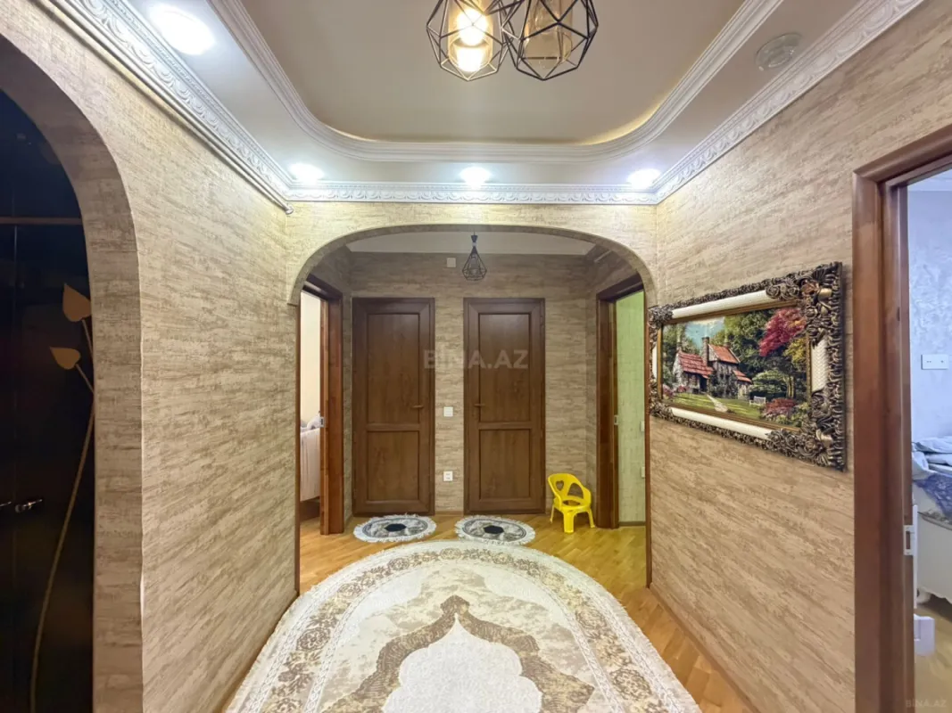 Satılır 4 otaqlı mənzil 90 m²