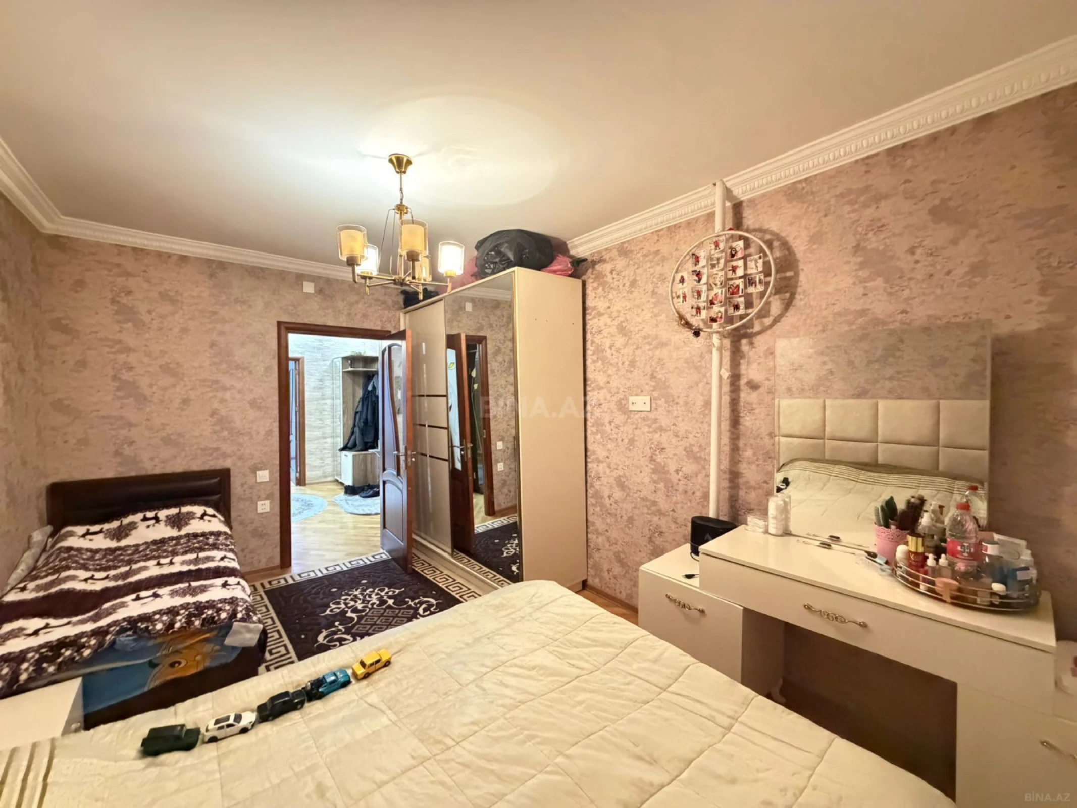 Satılır 4 otaqlı mənzil 90 m²