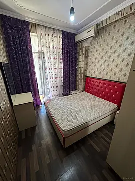 Kirayə verilir 2 otaqlı mənzil 60 m²