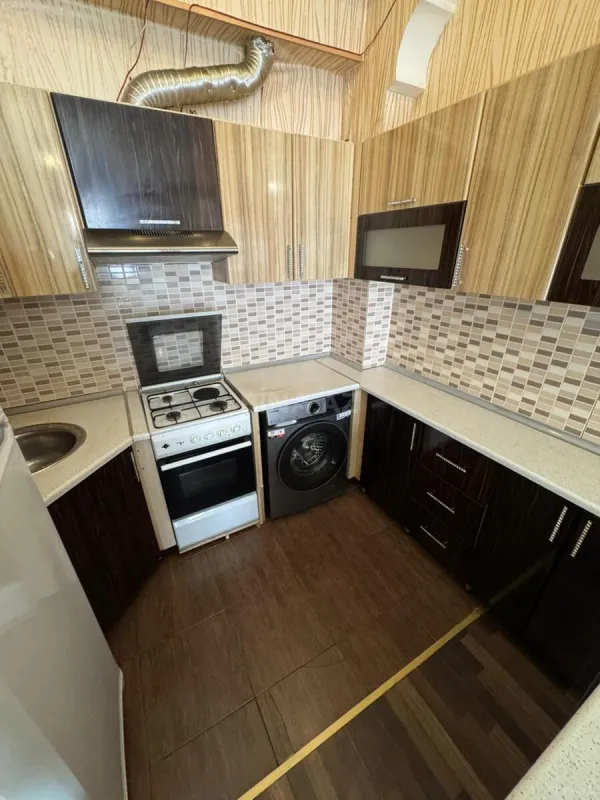 Kirayə verilir 2 otaqlı mənzil 60 m²