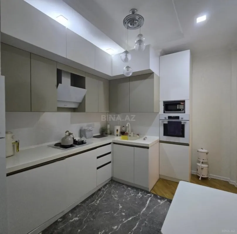 Satılır 2 otaqlı mənzil 89 m²