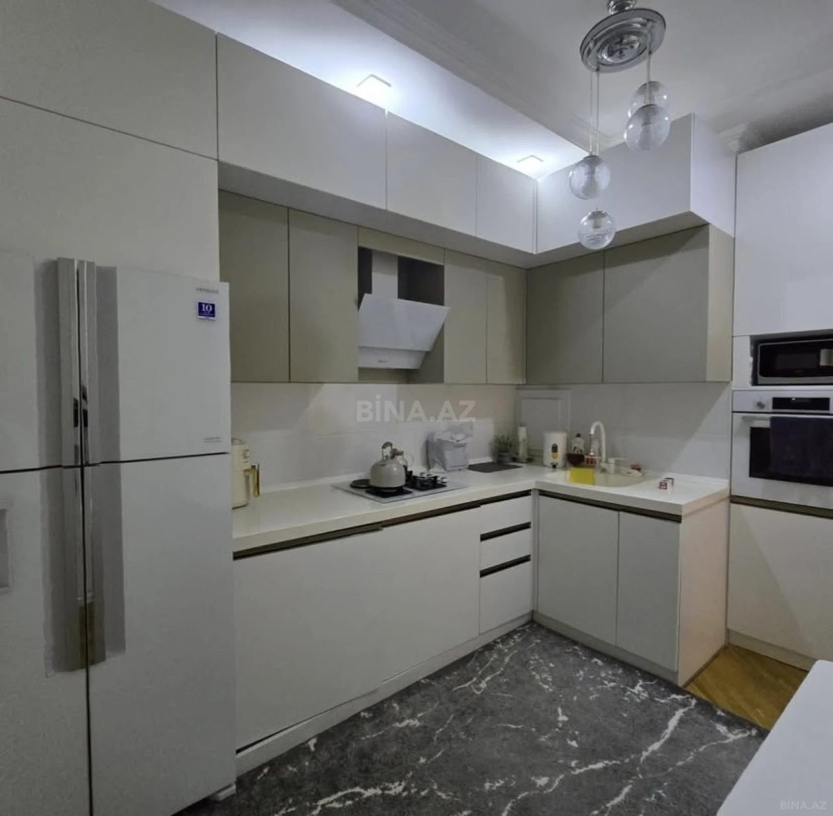 Satılır 2 otaqlı mənzil 89 m²