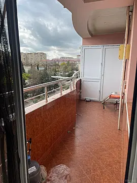 Satılır 2 otaqlı mənzil 89 m²