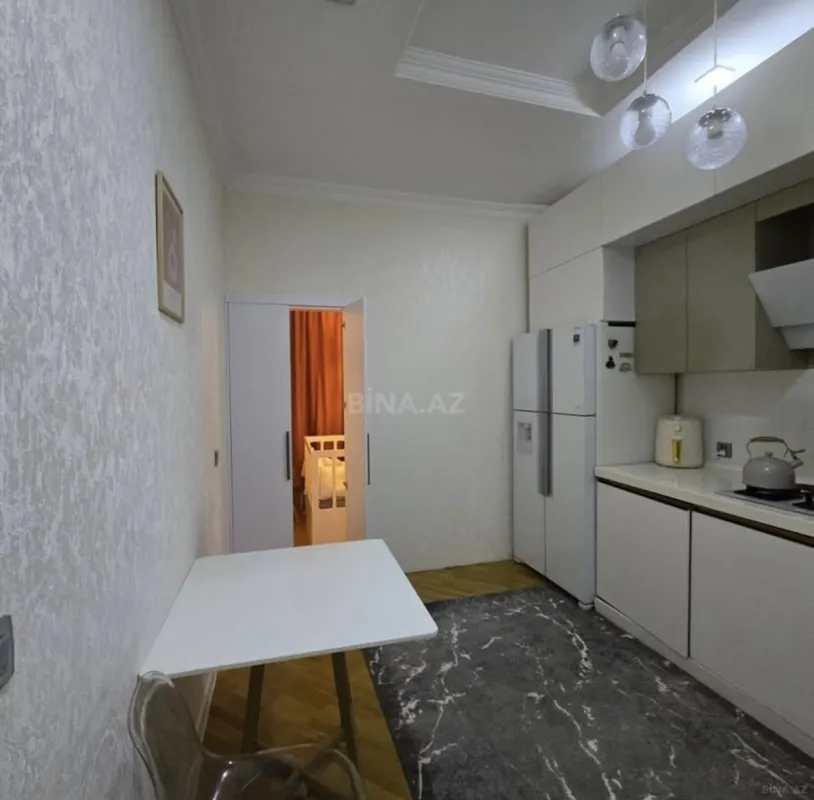 Satılır 2 otaqlı mənzil 89 m²