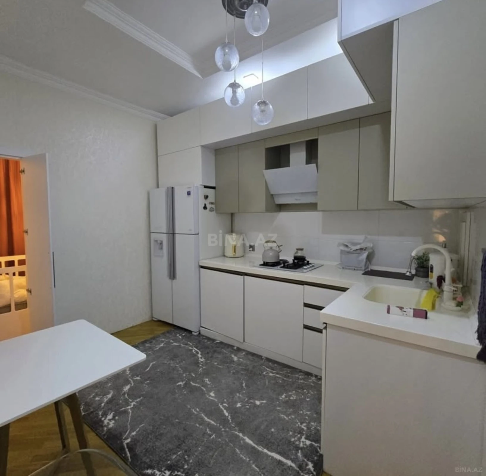 Satılır 2 otaqlı mənzil 89 m²