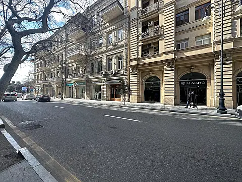 Kirayə verilir obyekt 125 m² — Bakı, Sahil qəs. 125.00 m²