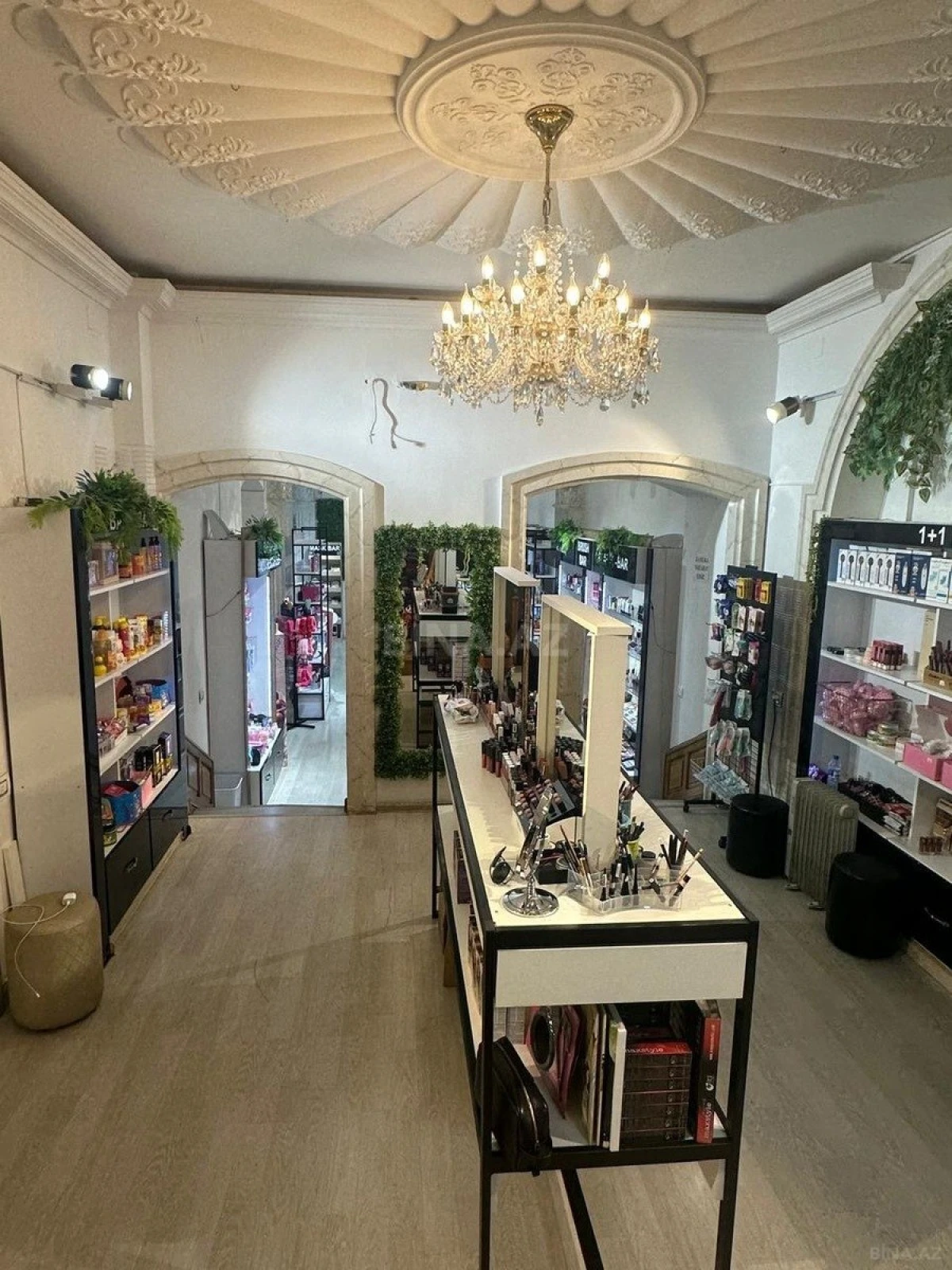 Kirayə verilir obyekt 125 m²