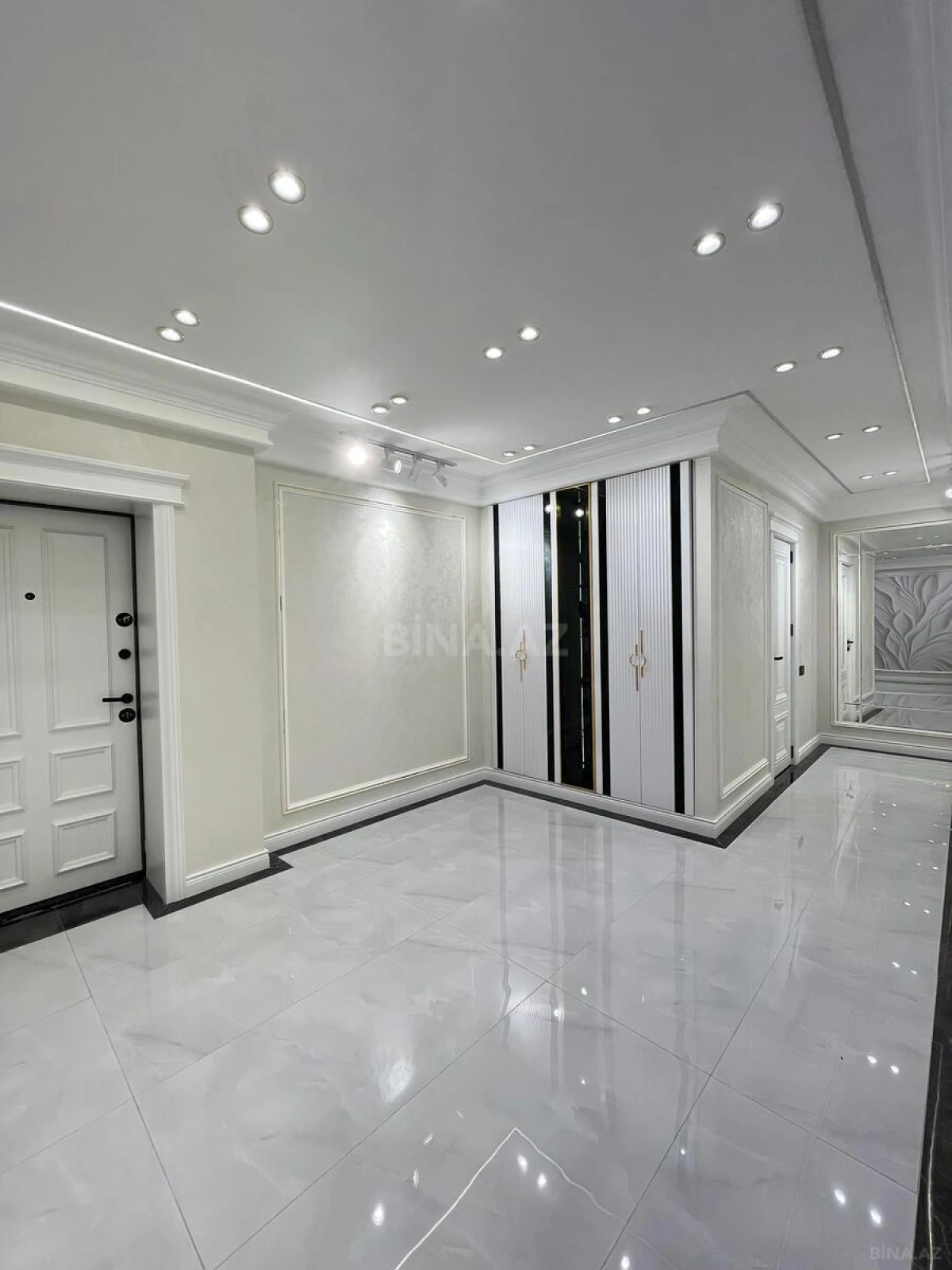 Satılır 3 otaqlı mənzil 100 m²