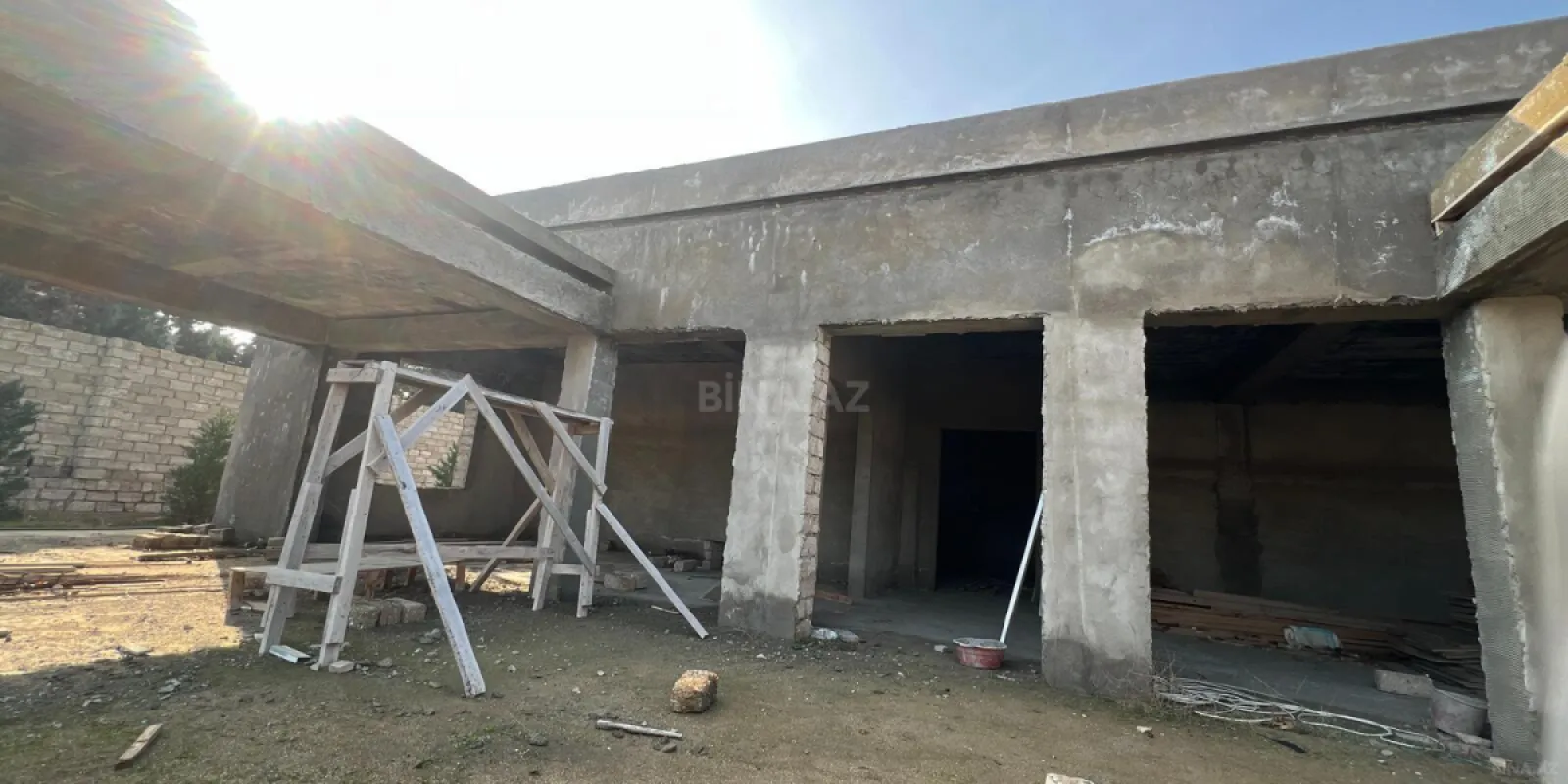 Satılır 5 otaqlı həyət evi 360 m²