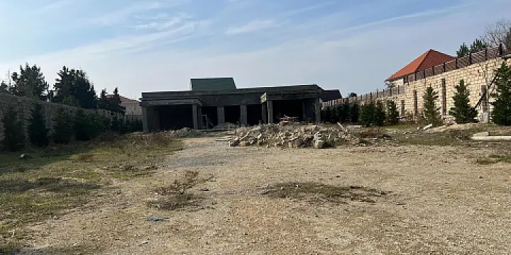 Satılır 5 otaqlı həyət evi 360 m²