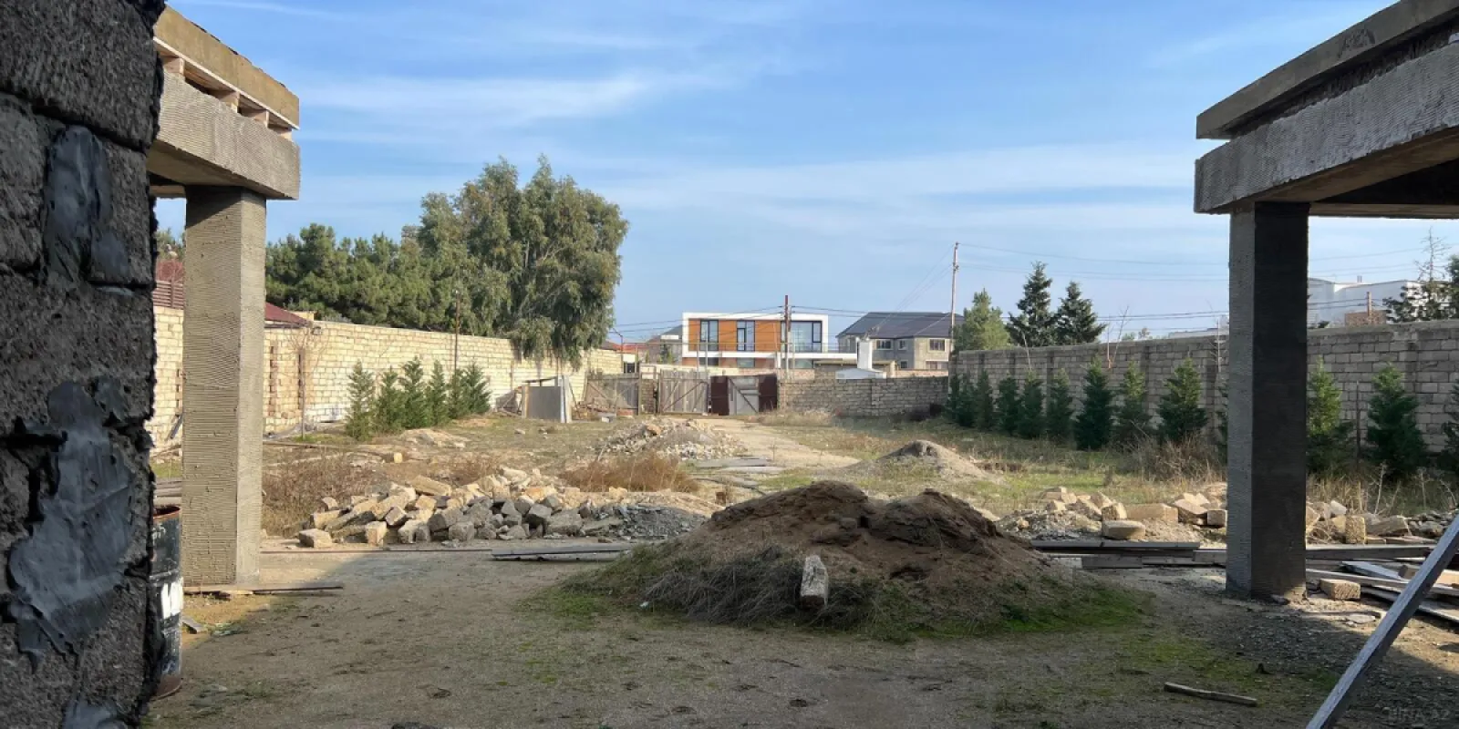 Satılır 5 otaqlı həyət evi 360 m²