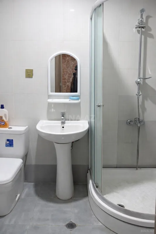 Satılır 2 otaqlı mənzil 65 m²