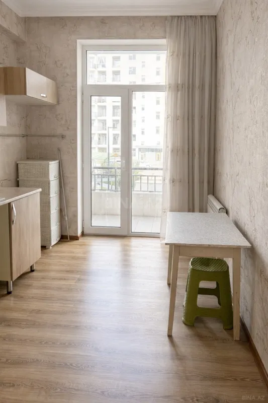 Satılır 2 otaqlı mənzil 65 m²