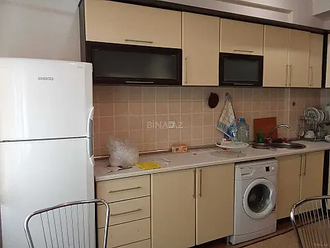 Kirayə verilir 2 otaqlı mənzil 100 m²