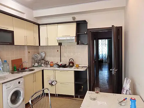 Kirayə verilir 2 otaqlı mənzil 100 m²