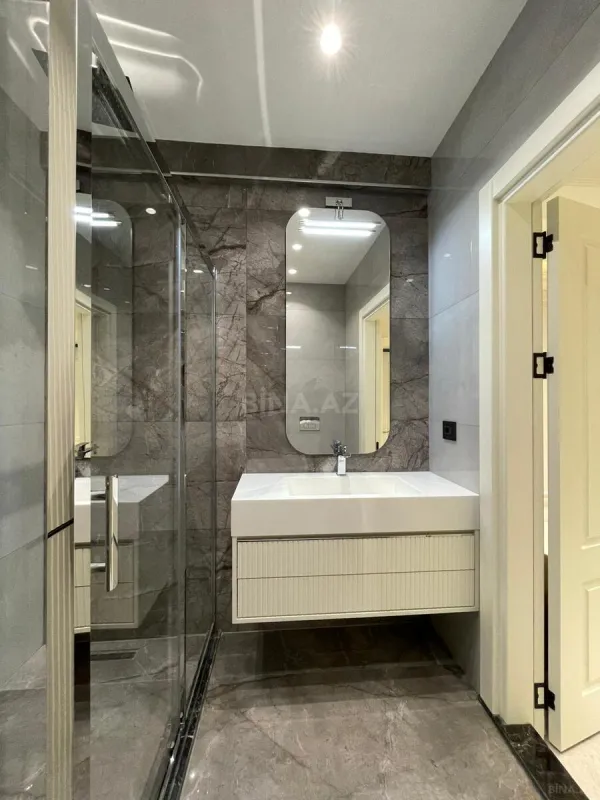 Satılır 3 otaqlı mənzil 92 m²