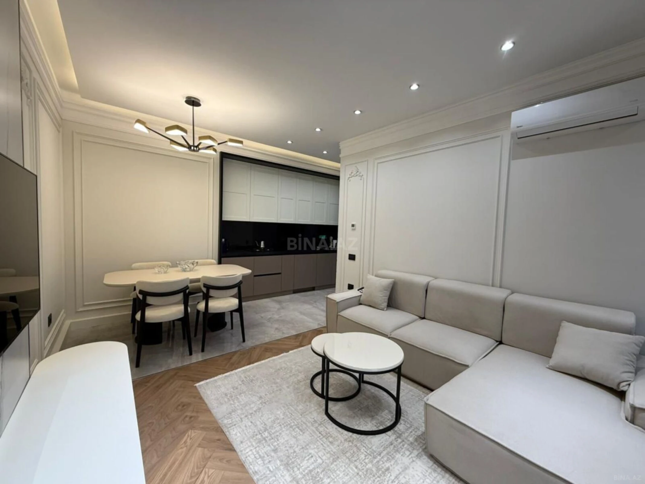 Satılır 3 otaqlı mənzil 92 m²