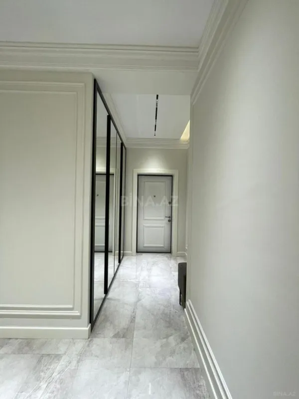 Satılır 3 otaqlı mənzil 92 m²