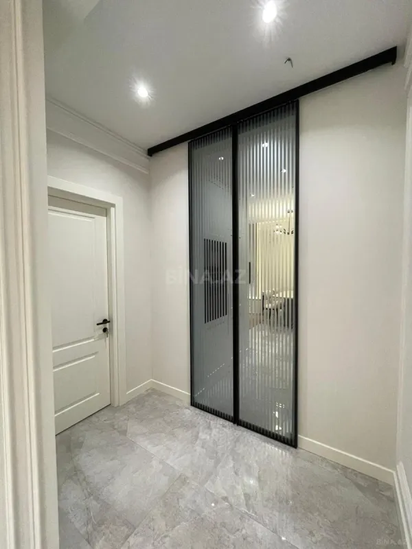 Satılır 3 otaqlı mənzil 92 m²